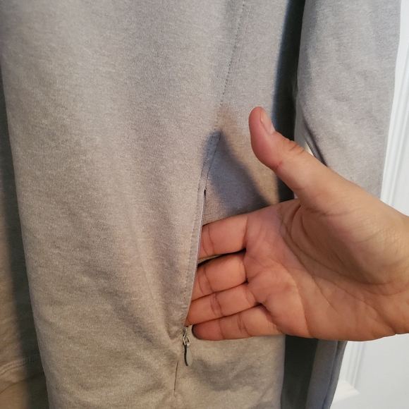 PINK Ultimate Gray Sports Sweater size Large - Picture 3 of 6